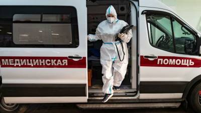 Озвучено два сценария развития эпидемии COVID-19 после Нового года в России