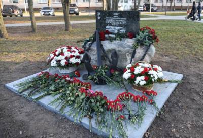 В Сосновом Бору скверу присвоили имя Героя России Андрея Воскресенского