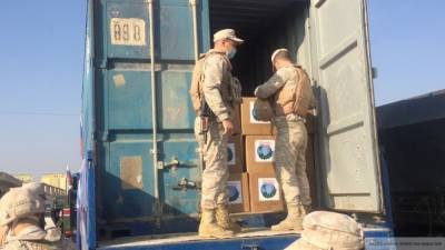 Российские военные доставили гуманитарную помощь жителям сирийской Хасаки