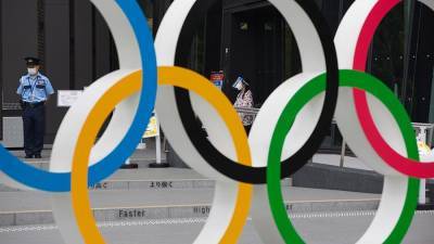 Знаменитостей могут не пустить на эстафету олимпийского огня в 2021 году