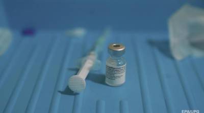 Польша планирует начать вакцинацию от COVID уже в январе