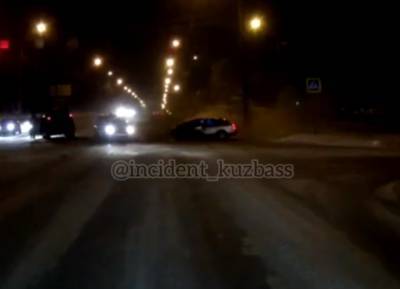 Появилось видео момента серьёзного ДТП с Land Cruiser в Кемерове