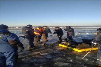 В Ивановской области из Волги достали тела двух мужчин, провалившихся под лед на снегоходе