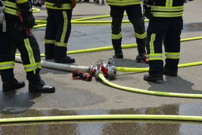 В Саратове из горящего дома вытащили мужчину с ожогами 25% тела
