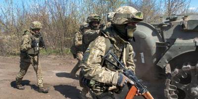 Ситуация на Донбассе: боевики обстреливали украинские позиции и применили беспилотник
