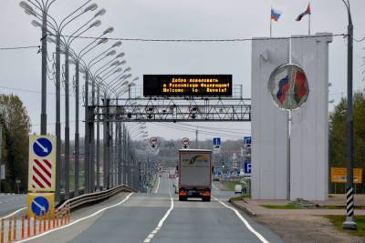 ​Лукашенко закрывает границы - через 7 дней белорусы не смогут покинуть страну