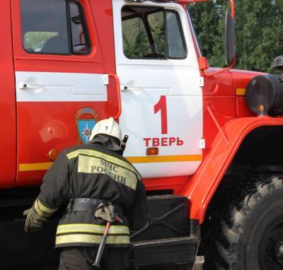 Девять семей лишились квартир в результате пожара в Твери