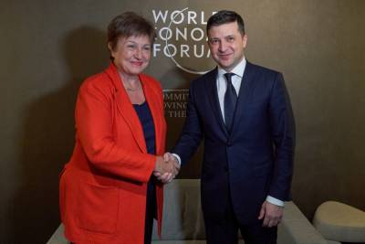 Украинский эксперт: западные кредиты помогают удерживать нынешнюю власть