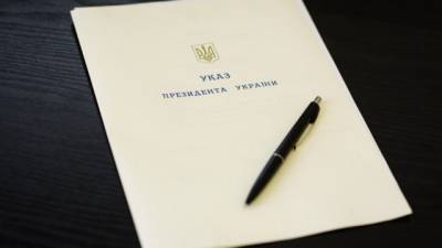 Зеленский подписал закон об учреждениях профессионального образования со специфическими условиями обучения