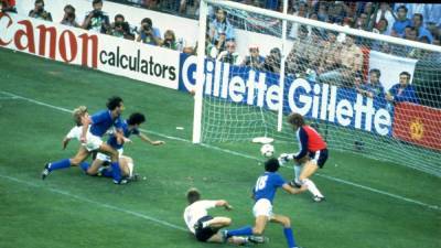 Умер чемпион мира по футболу-1982 Паоло Росси