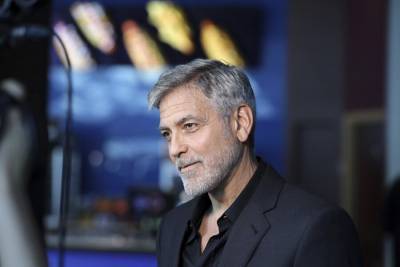 Джордж Клуни попал в больницу