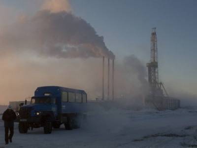 «Движуха пошла, растормошили контору»: бастующих на севере Красноярского края вахтовиков вывозят с месторождения