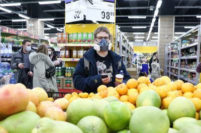 Кремль ожидает оперативного снижения цен на продукты