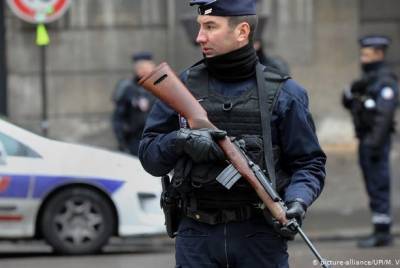 Самюэль Пати - Во Франции - Во Франции еще 5 человек задержаны в связи с убийством учителя под Парижем - unn.com.ua - Киев - Франция - Париж - респ. Чечня