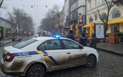 В кафе Одессы мужчина угрожал взорвать гранату