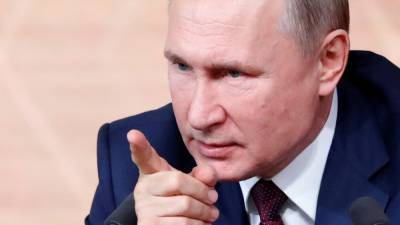 "Левада": рейтинг Путина у молодежи упал за год почти в два раза
