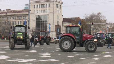 Тракторы в Кишинёве: фермеры возмущены налоговой реформой