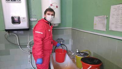 Участники акции #МыВместе помогают в ликвидации последствий пожара в поликлинике поселка Бобровский