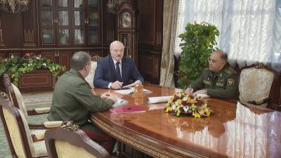 А.Лукашенко одобрил план применения региональной группировки войск Союзного государства