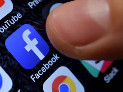 У Facebook и Instagram возник глобальный сбой в работе