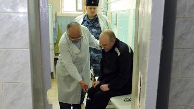 Путин призвал следствие не вмешиваться в лечение заключенных