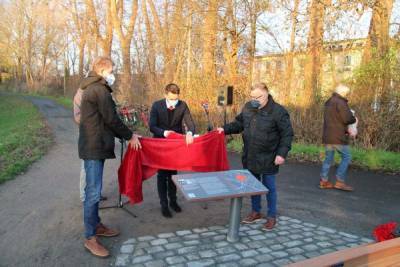 Германия: В Бремене открылся мемориальный знак, посвящённый памяти советских военнопленных