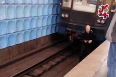 ЧП в метро Харькова: мужчина угодил под вагон поезда