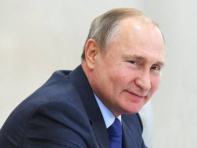 Путин свел самоубийство Славиной к её "психике" после комментария правозащитника