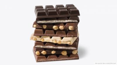 Врач назвал отличие между дерматитом и аллергией при употреблении шоколада