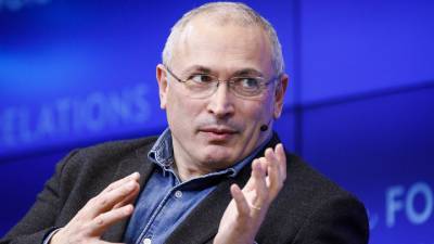 Путин: я помиловал Ходорковского, чтобы он мог общаться с умирающей мамой