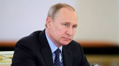 Путин призвал жестче реагировать на притеснение журналистов за рубежом
