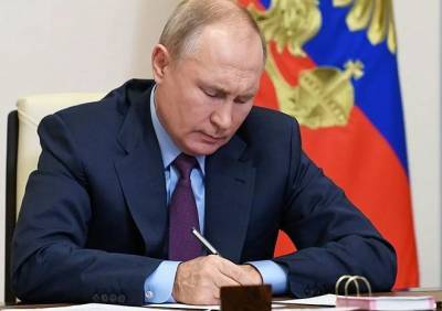 Путин поддержал идею создания суда по правам человека в России