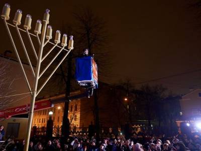 В Петербурге зажгут Первую свечу в честь еврейского праздника Хануки