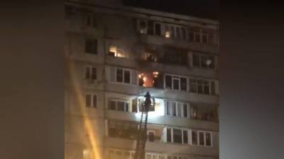Два человека погибли при пожаре в многоэтажке на северо-западе Москвы