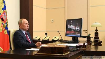 Песков заявил, что Путин оговорился об "осужденном" журналисте Сафронове