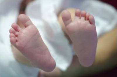 В Херсонской области несовершеннолетняя мать оставила ребенка на свалке в пакете с тряпками