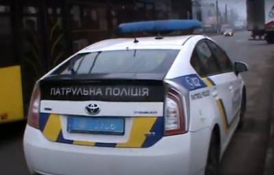 Киевлян трясет от страха: авто на полном ходу врезалось в толпу - названа причина ЧП