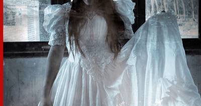 Невеста подобрала загадочный предмет в старом доме и пожаловалась на призраков