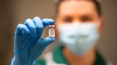 Гинцбург: вакцина Pfizer может быть противопоказана людям с аллергией