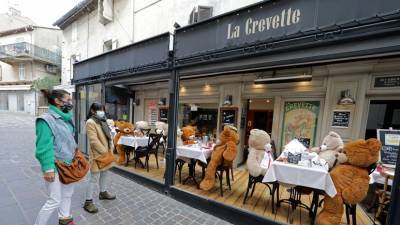 Во Франции за сутки выявлено более 13 тысяч случаев коронавируса