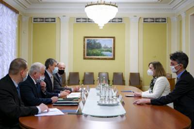 В ОПУ провели переговоры с поверенной США Кристиной Квин об усилении оборонного потенциала Украины