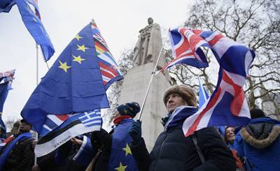 Брексит без соглашения: ЕС предлагает Лондону временные разрешения для самолетов, грузовиков и рыболовов (Sky News, Великобритания)
