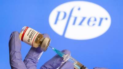 В США завершился первый этап одобрения вакцины Pfizer