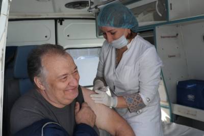 Свыше 60% петербуржцев уже сделали прививку от гриппа