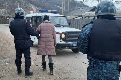 Жительница Бурятии вытащила из куртки собутыльника 25 тыс рублей