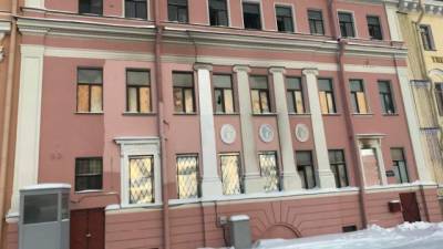 Суд удовлетворил иск КГИОП о реставрации особняка Черкасского
