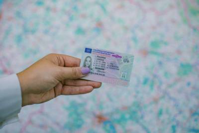 Сейм: подтверждать личность в Литве будет и водительское удостоверение