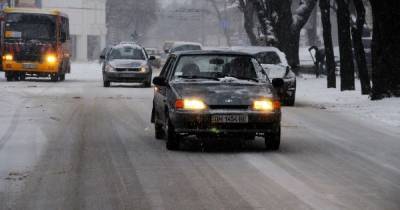 Ледяной коллапс на дорогах Украины: где наиболее опасно и куда обращаться водителям