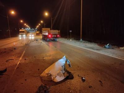 В Рязани после столкновения легковушки с грузовиком погиб один человек
