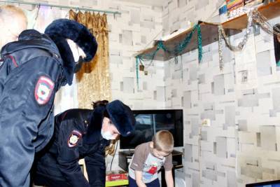 В Пскове стартовала всероссийская акция «Полицейский Дед Мороз»